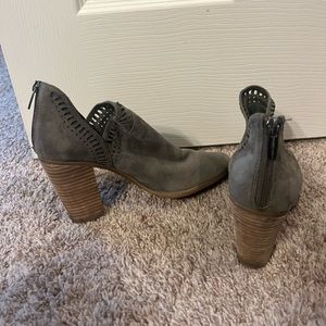 Vince Camuto Fileana Split Shaft Bootie - Size 8